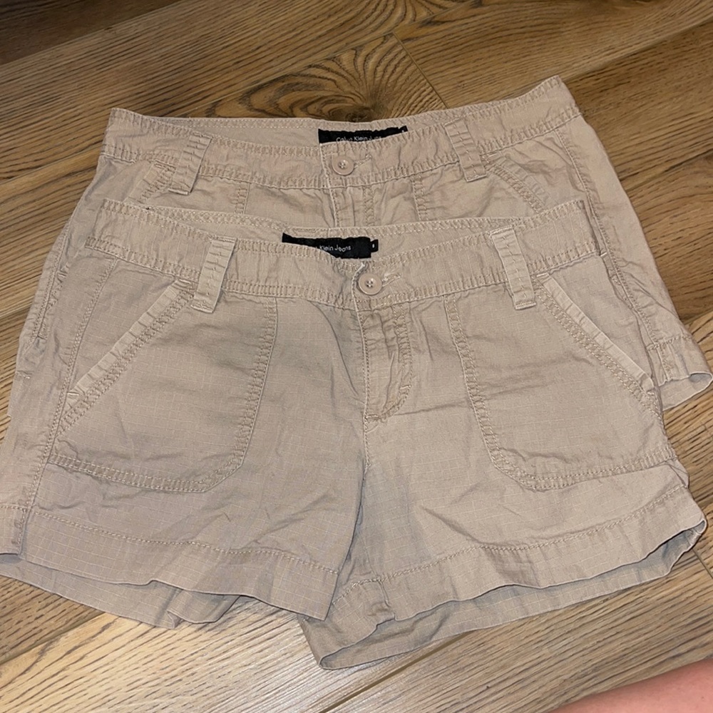 2 Calvin Klein Jeans khaki shorts - size 6